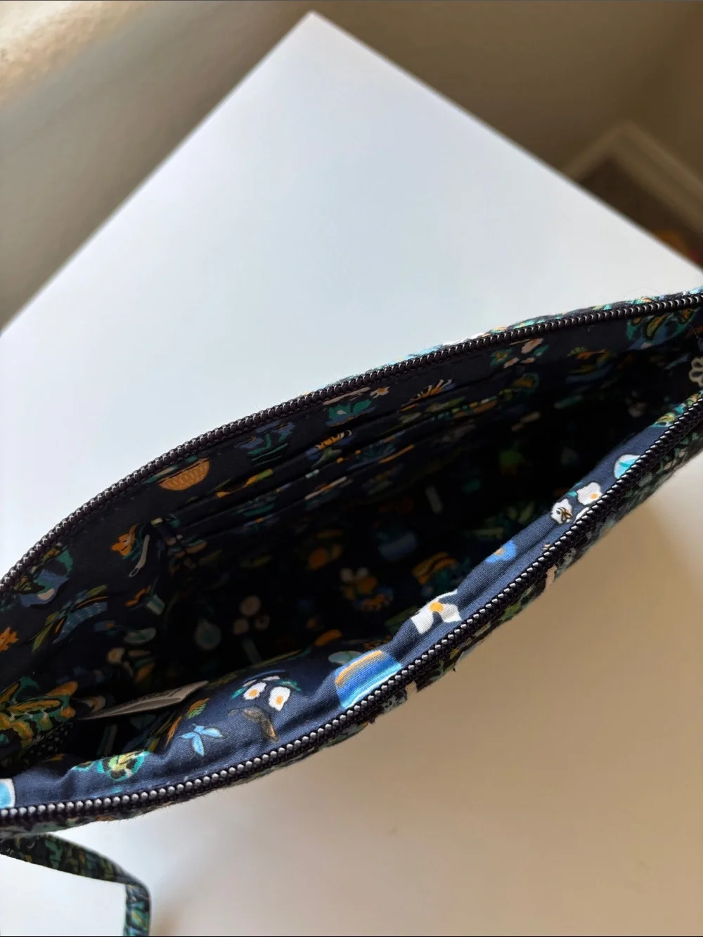 Vera Bradley RFID Convertible Wristlet in Dreamer Paisley
